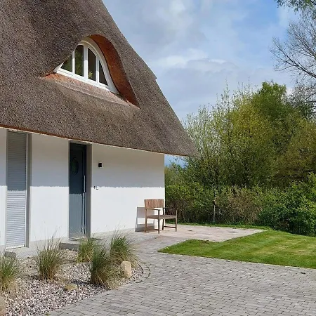 Kleine Binsenjungfer - Mit Sauna Und Kamin Fuer 6 Personen Pepelow